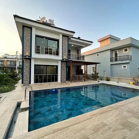 Villa Master Vi